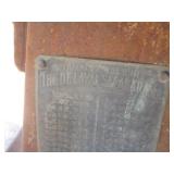 Vintage Oil Cans & Cream Separator Base