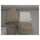 4 Piece Bathroom/Shower Set