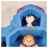 New Open Box Fisher-Price Little People Carry Along Castle Case Eight Little People 1.5-5 Inches