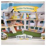 New Buzzby Farmhouse Honey Bee Acres Over 25 Pieces Damaged Package