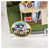 New Buzzby Farmhouse Honey Bee Acres Over 25 Pieces Damaged Package