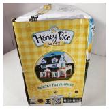 New Buzzby Farmhouse Honey Bee Acres Over 25 Pieces Damaged Package