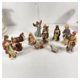 Beautiful Ceramic Nativity Set 11 Piece Excellent Condition