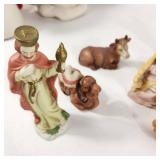 Beautiful Ceramic Nativity Set 11 Piece Excellent Condition