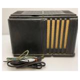 1938 Montgomery Wards Bakelite Airline Miracle Tube Radio (Turns On And Hums)