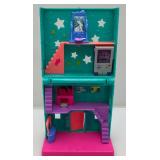 Miniature Polly Pockets Playsets With People & More