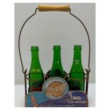 Vintage Sunny Soda Pop Holder With Vintage 7UP & Squirt Bottles