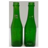 Vintage Sunny Soda Pop Holder With Vintage 7UP & Squirt Bottles