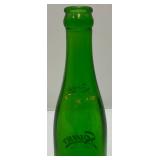 Vintage Sunny Soda Pop Holder With Vintage 7UP & Squirt Bottles