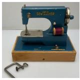 Vintage Miniature Cast Metal KAYanEE Sew Master Kids Sewing Machine Battery Operated 9" L x 7" H x 4 1/2" W