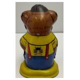 Vintage Tin Litho Wind Up Walking Bear MS258A (Works) No Key