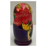 Vintage Russian Nesting Doll Set Largest Is 7" Tall