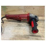 MILWAUKEE (6142-30) 4-1/2" Angle Grinder