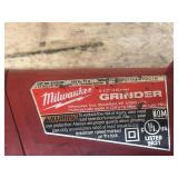 MILWAUKEE (6142-30) 4-1/2" Angle Grinder