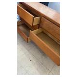 Solid Oak 6-Drawer Dresser