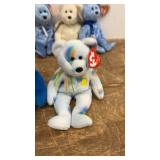 Collection of 22 Beanie Baby Bears - Various Designs
