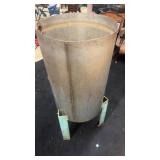 Used Industrial Metal Cylinder Tank with Stand