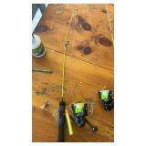 Set of 4 Fishing Rods with Reels and Accessories