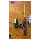 Set of 4 Fishing Rods with Reels and Accessories