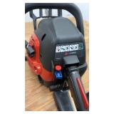 Poulan Predator Gas Chainsaw with Case
