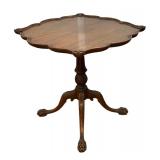 Antique Victorian Mahogany Accent Scalloped Edge Table
