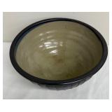 Pretty Ribbed Pottery Bowl