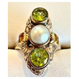 Sterling Silver Ring with Pearl and Peridot Gemstones