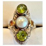 Sterling Silver Ring with Pearl and Peridot Gemstones