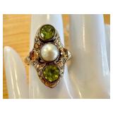 Sterling Silver Ring with Pearl and Peridot Gemstones