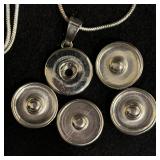 Minnesota Vikings, University of Minnesota Golden Gophers, Minnesota Twins an Minnesota Wild Sterling Silver Snap Necklace