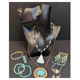 Gorgeous Green and Blue Tone Fashion Jewelry