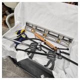 Squeeze Clamps-2 Aluminum Levels-Hand Trap Thrower