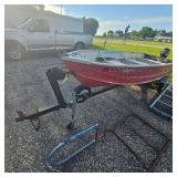 1976 Monarch Boat w/7.5hp Motor
