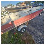1976 Monarch Boat w/7.5hp Motor