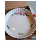 Three Quiche Dishes w/Boxes