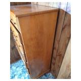 Beautiful Vintage Maple Chest of Drawers