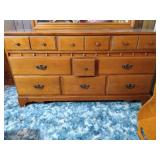 Beautiful Kroehler Dresser & Mirror