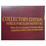 Grandeur Noel Nativity Set in Box