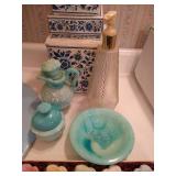 Vintage Soap Dishes & Bath Set