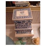 Vintage Soap Dishes & Bath Set