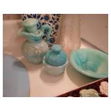 Vintage Soap Dishes & Bath Set