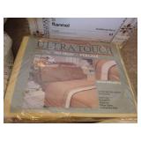 Linens Lot - New & Used