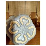 Pretty Vintage Shawnee USA Pottery Piece