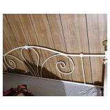 Metal Daybed w/Pillows & Mattress