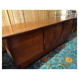 Lane Cedar Chest w/ Castors & Key