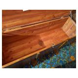 Lane Cedar Chest w/ Castors & Key
