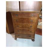 Nice Dresser w/Castors