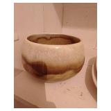 Marked Pottery Lot: Red Wing Plates, Shawnee, Haeger, Etc