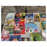 35 CHILDRENS BOOKS