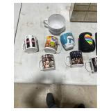 HOME DÉCOR & COFFEE MUGS